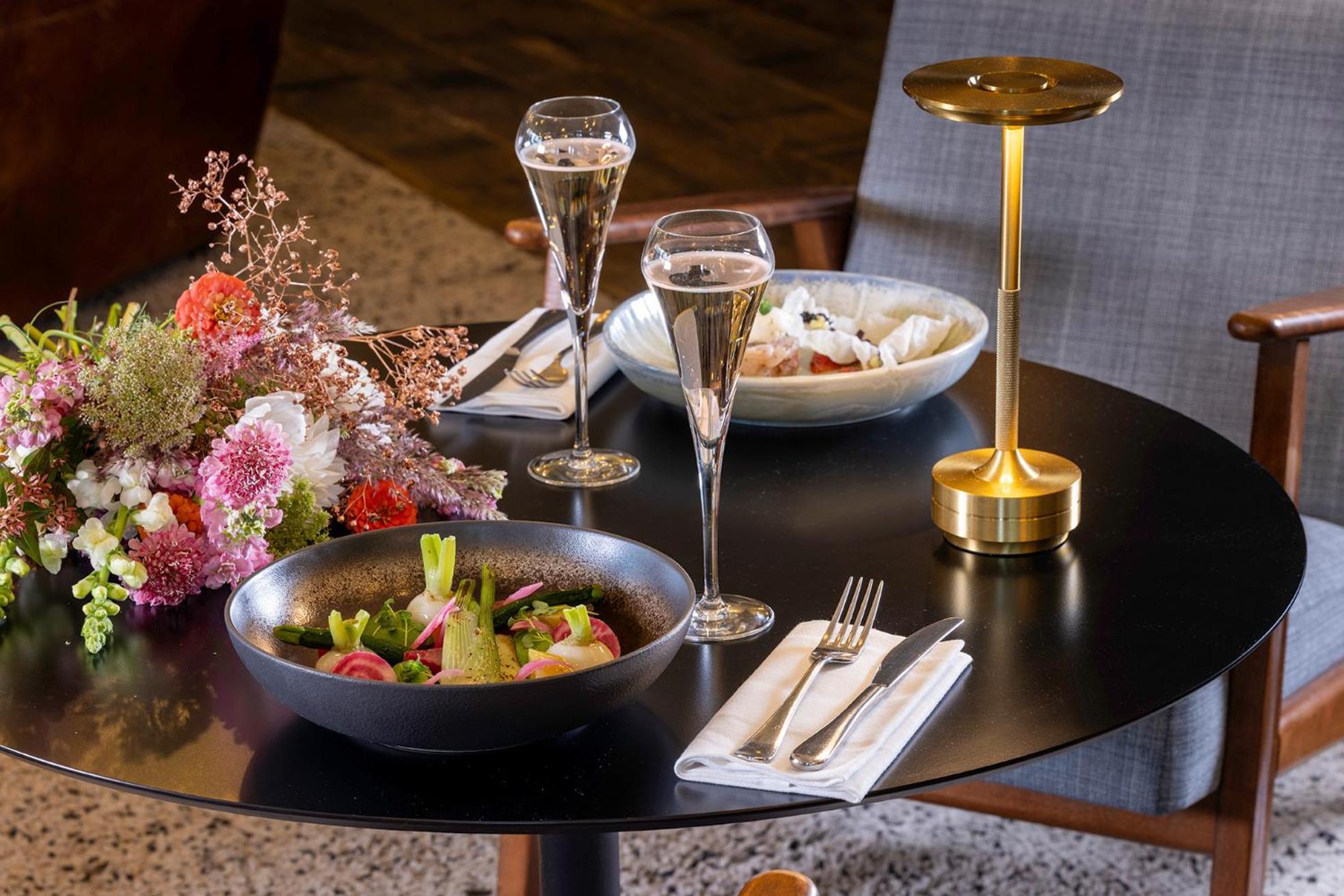 Best Western Plus Hotel Isidore Сен-Жак-де-ла-Ланд Экстерьер фото